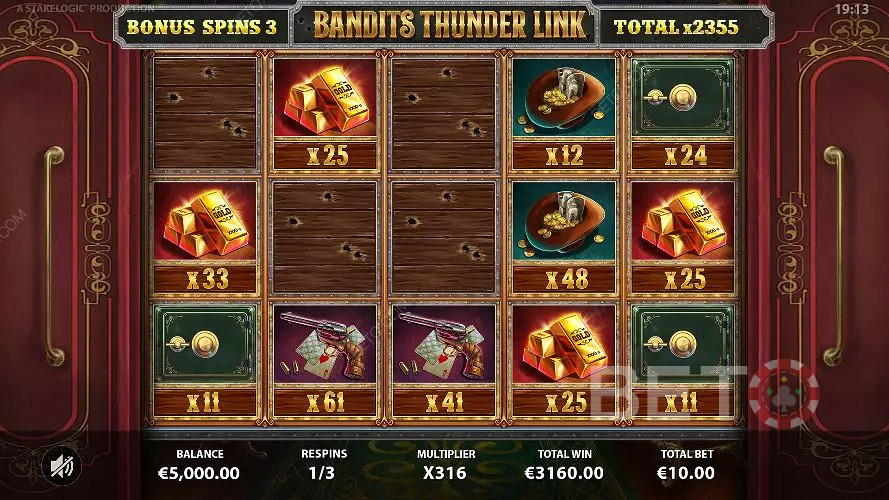 The symbols you play in Bandits Thunder Link with are all in accordance with the Wild Western theme.