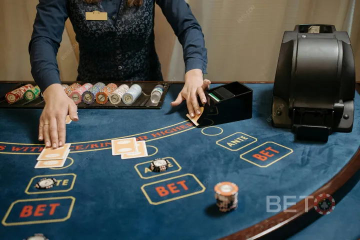 百家乐赌场游戏 - 学习作为专业人士玩百家乐